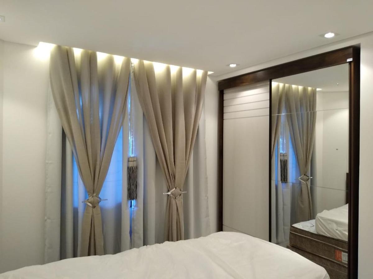 Flat Top Guaruja Luaran gambar
